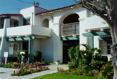 Las Casas Apartments